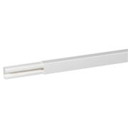 Кабель-канал 1-секц. 32х20 L2100 пластик DLPlus без перегородки бел. Leg 030017